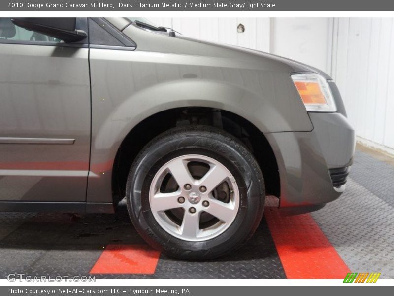 Dark Titanium Metallic / Medium Slate Gray/Light Shale 2010 Dodge Grand Caravan SE Hero