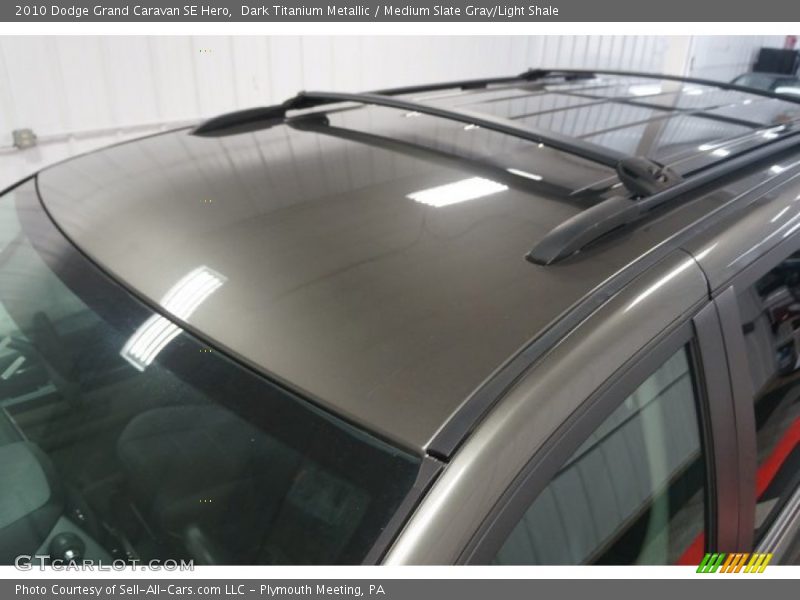 Dark Titanium Metallic / Medium Slate Gray/Light Shale 2010 Dodge Grand Caravan SE Hero