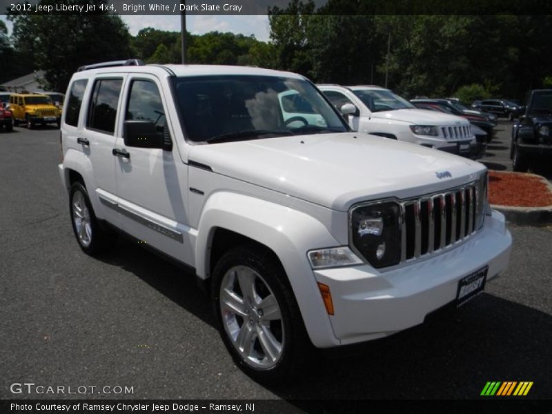 Bright White / Dark Slate Gray 2012 Jeep Liberty Jet 4x4
