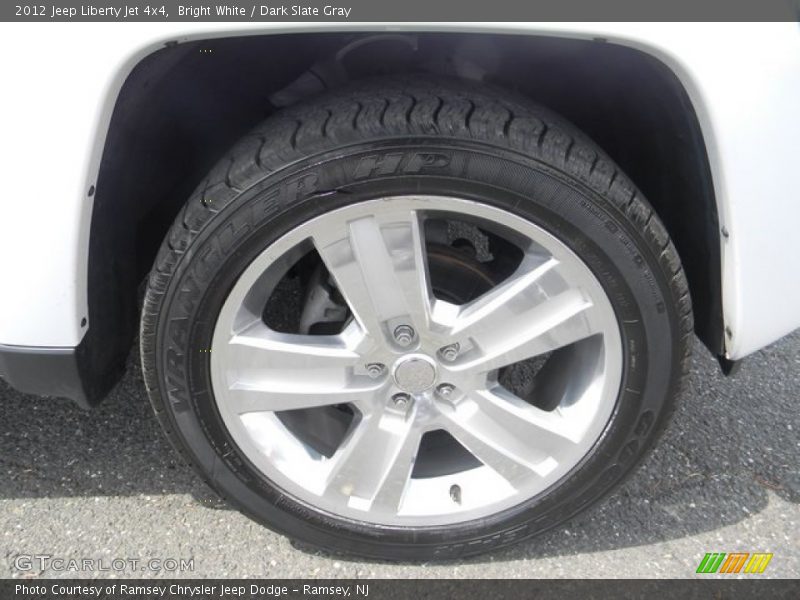 Bright White / Dark Slate Gray 2012 Jeep Liberty Jet 4x4