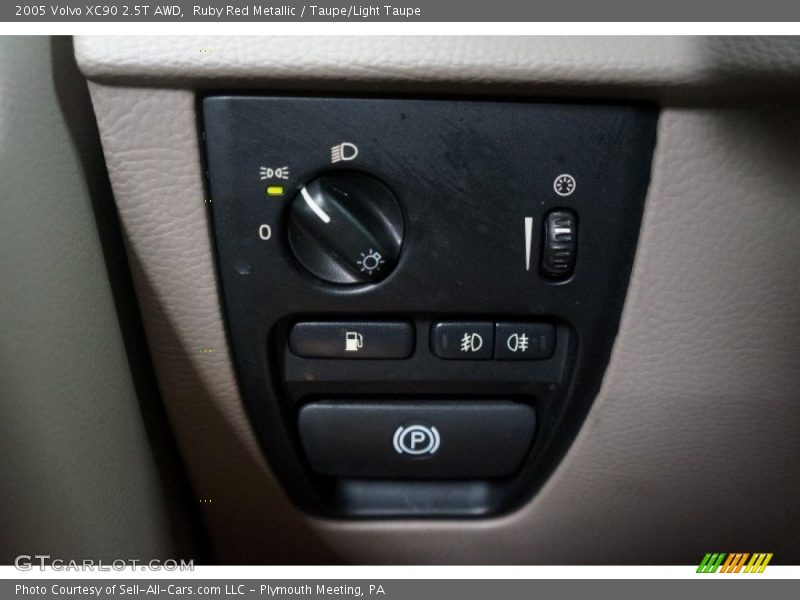 Ruby Red Metallic / Taupe/Light Taupe 2005 Volvo XC90 2.5T AWD