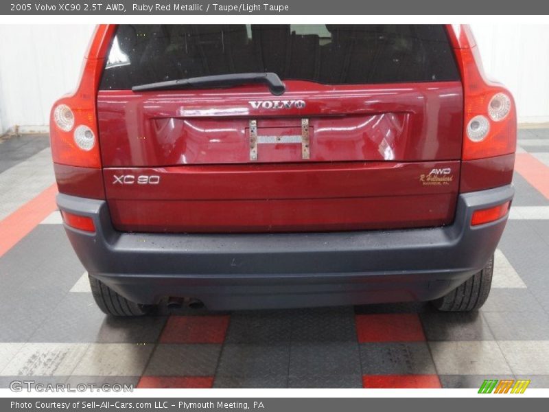 Ruby Red Metallic / Taupe/Light Taupe 2005 Volvo XC90 2.5T AWD
