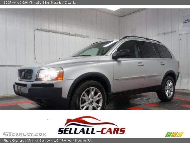 Silver Metallic / Graphite 2005 Volvo XC90 V8 AWD