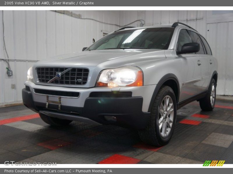 Silver Metallic / Graphite 2005 Volvo XC90 V8 AWD