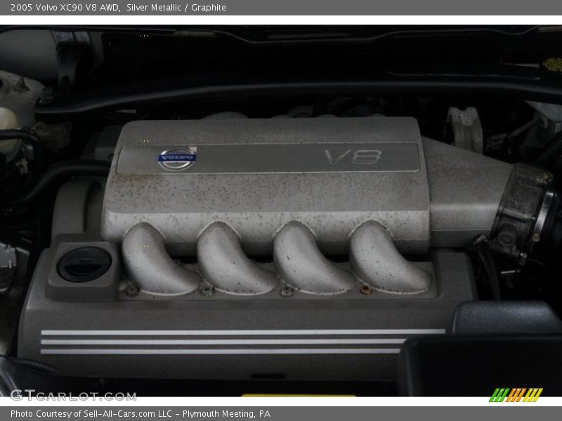 Silver Metallic / Graphite 2005 Volvo XC90 V8 AWD