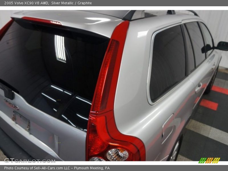 Silver Metallic / Graphite 2005 Volvo XC90 V8 AWD