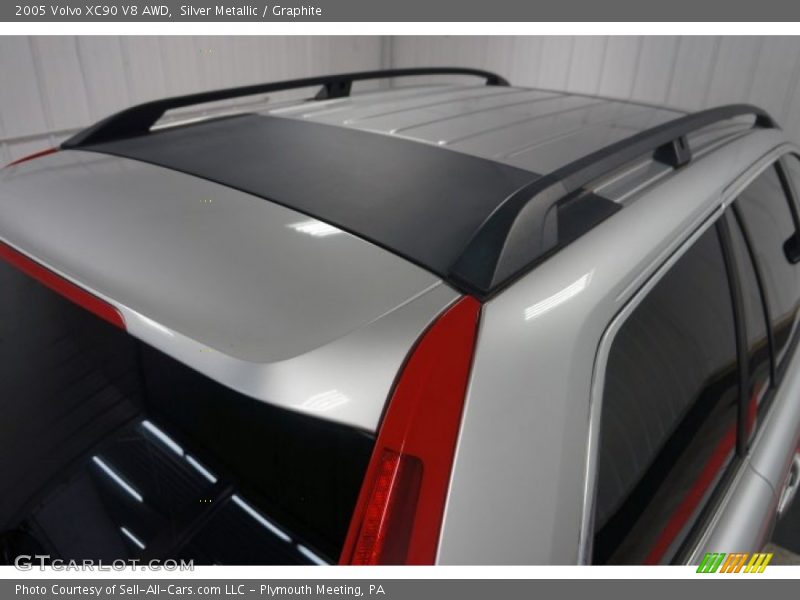 Silver Metallic / Graphite 2005 Volvo XC90 V8 AWD