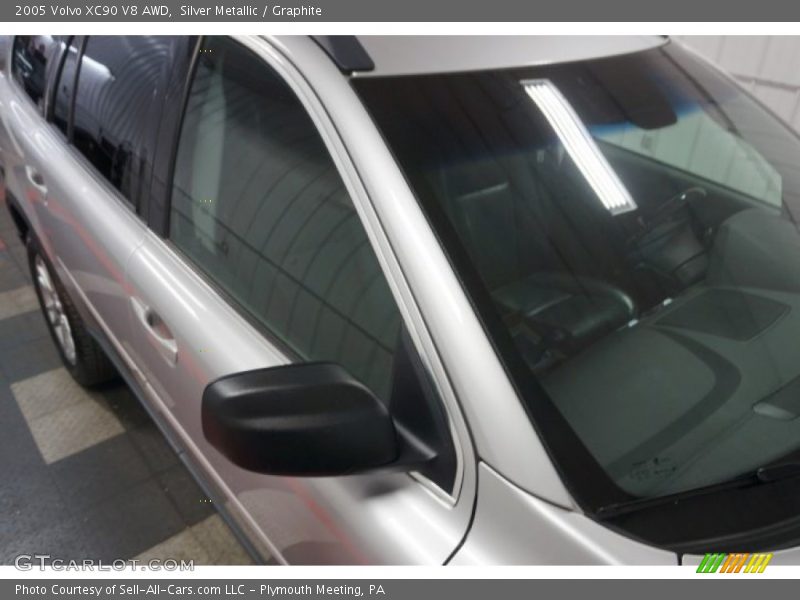 Silver Metallic / Graphite 2005 Volvo XC90 V8 AWD