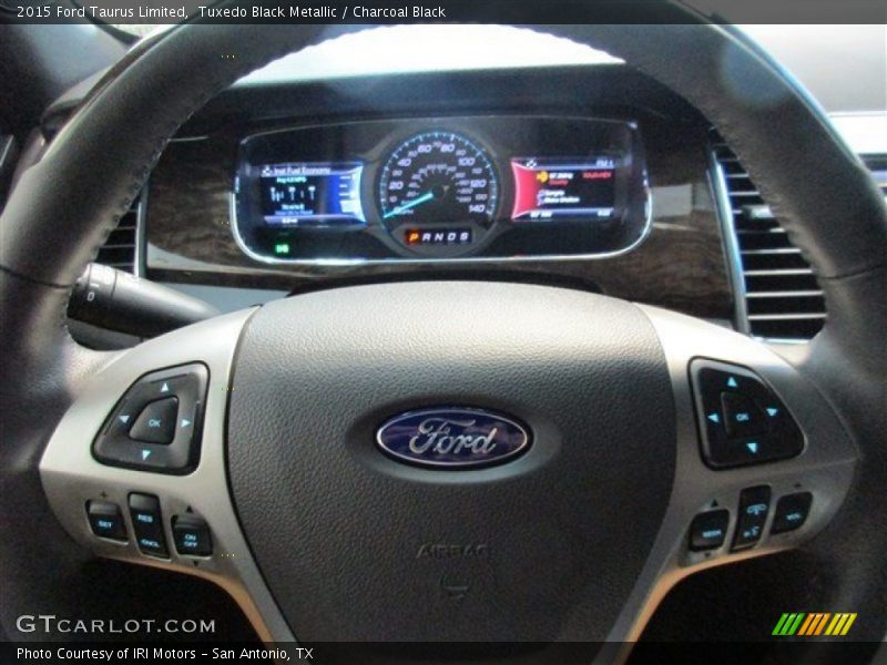 Tuxedo Black Metallic / Charcoal Black 2015 Ford Taurus Limited