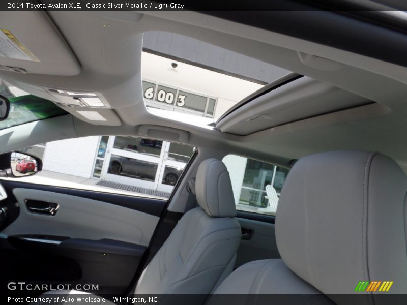 Classic Silver Metallic / Light Gray 2014 Toyota Avalon XLE
