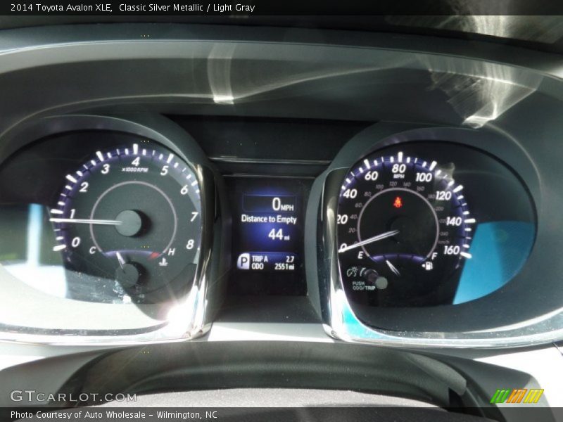 Classic Silver Metallic / Light Gray 2014 Toyota Avalon XLE