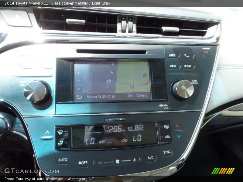 Classic Silver Metallic / Light Gray 2014 Toyota Avalon XLE