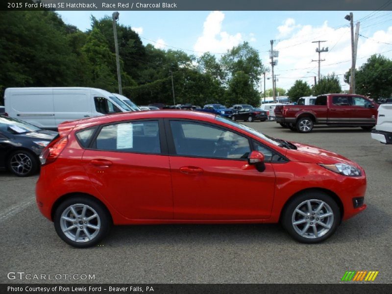 Race Red / Charcoal Black 2015 Ford Fiesta SE Hatchback