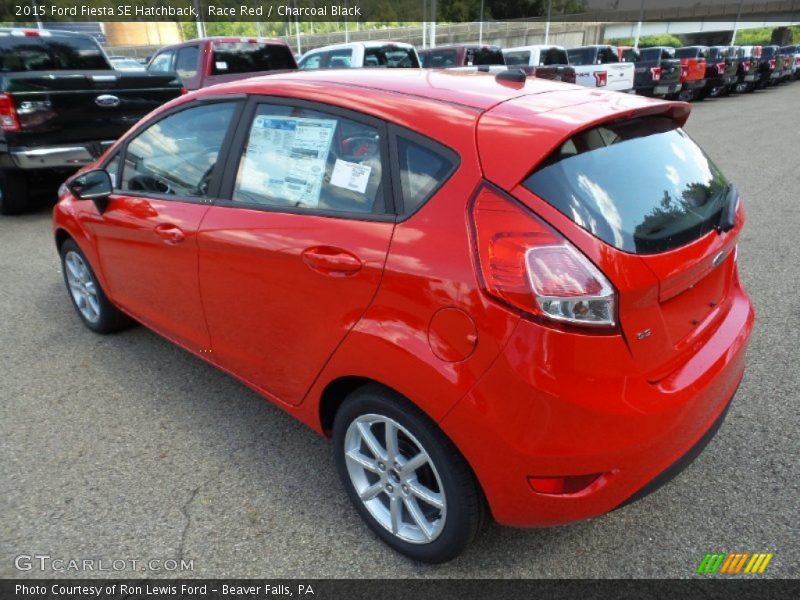 Race Red / Charcoal Black 2015 Ford Fiesta SE Hatchback