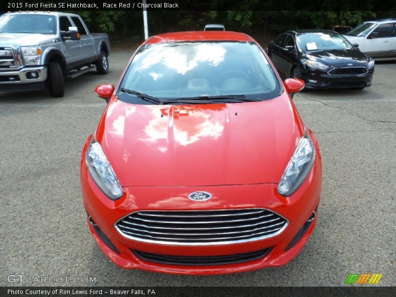 Race Red / Charcoal Black 2015 Ford Fiesta SE Hatchback