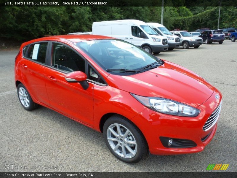 Race Red / Charcoal Black 2015 Ford Fiesta SE Hatchback
