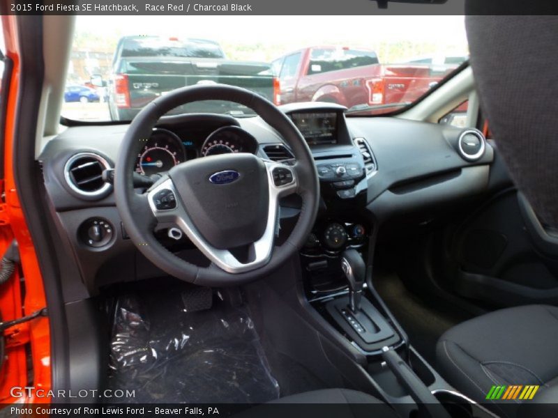 Race Red / Charcoal Black 2015 Ford Fiesta SE Hatchback