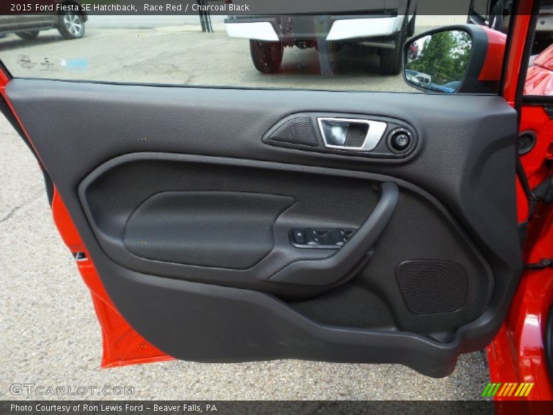 Race Red / Charcoal Black 2015 Ford Fiesta SE Hatchback