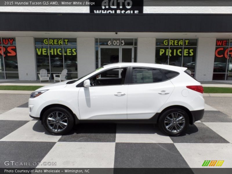 Winter White / Beige 2015 Hyundai Tucson GLS AWD