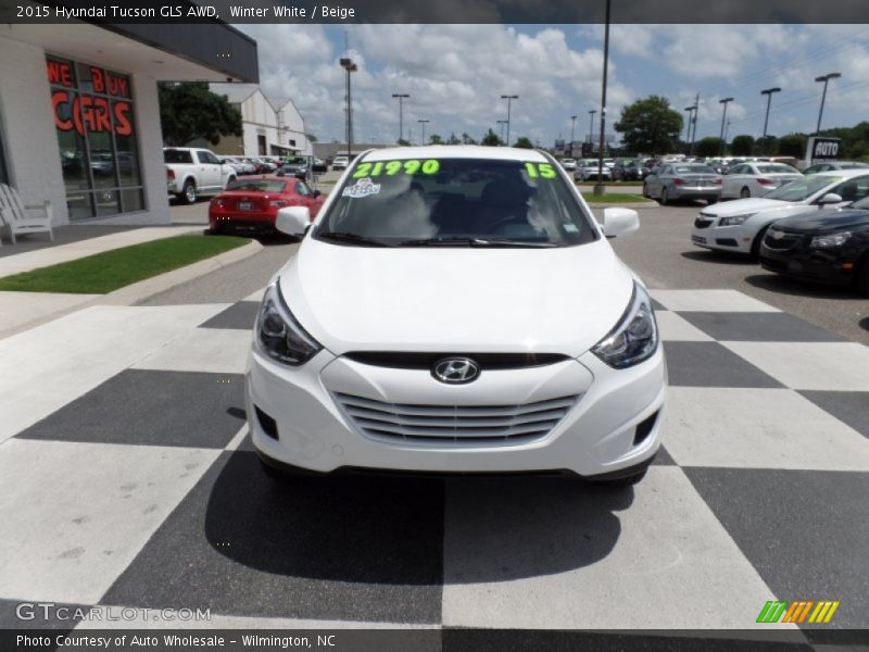 Winter White / Beige 2015 Hyundai Tucson GLS AWD