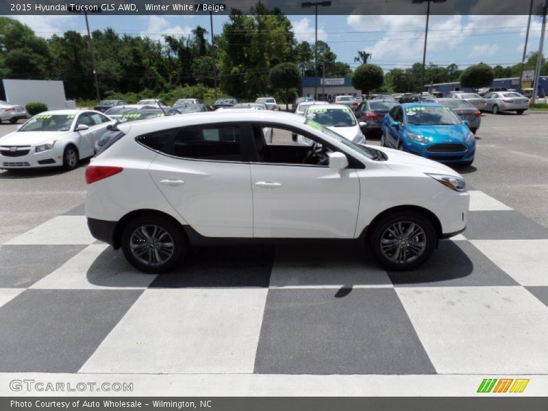 Winter White / Beige 2015 Hyundai Tucson GLS AWD