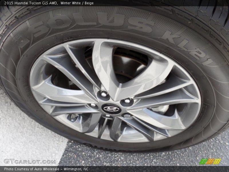 Winter White / Beige 2015 Hyundai Tucson GLS AWD