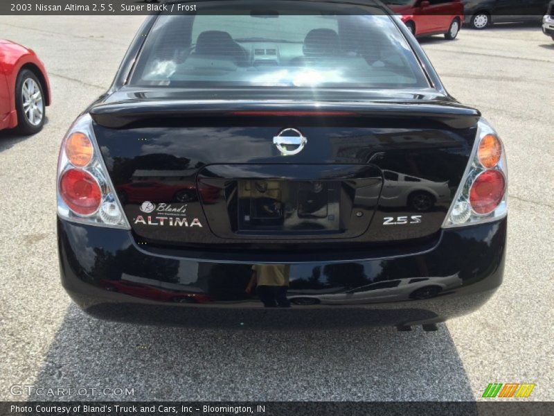 Super Black / Frost 2003 Nissan Altima 2.5 S
