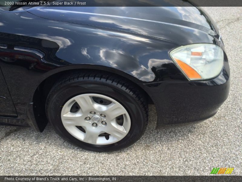 Super Black / Frost 2003 Nissan Altima 2.5 S