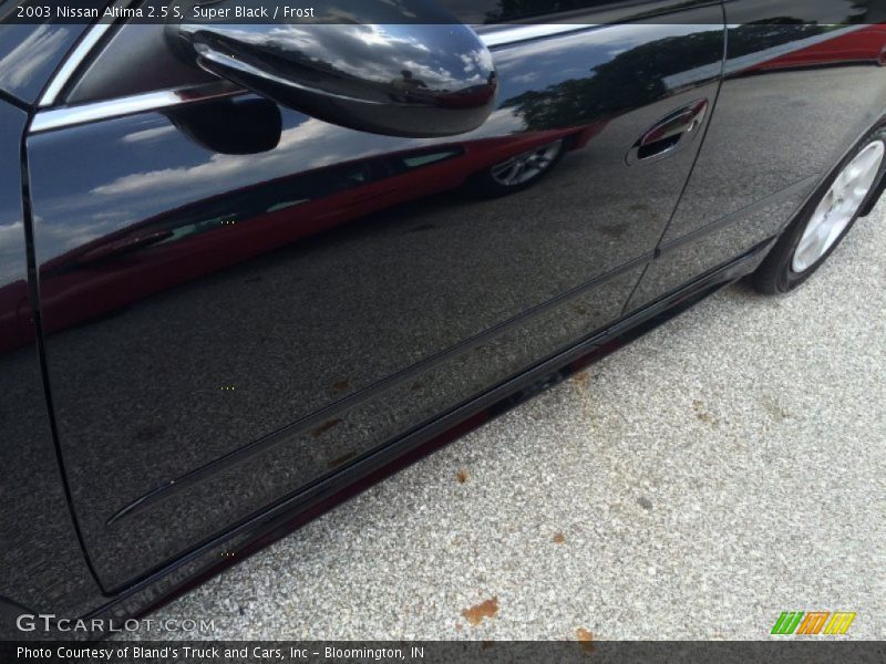Super Black / Frost 2003 Nissan Altima 2.5 S