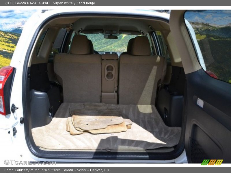 Super White / Sand Beige 2012 Toyota RAV4 I4 4WD