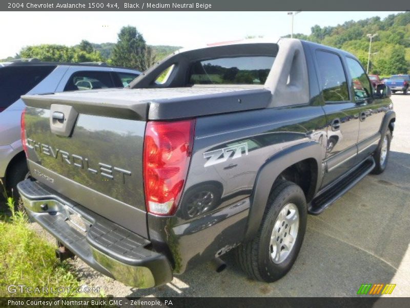 Black / Medium Neutral Beige 2004 Chevrolet Avalanche 1500 4x4