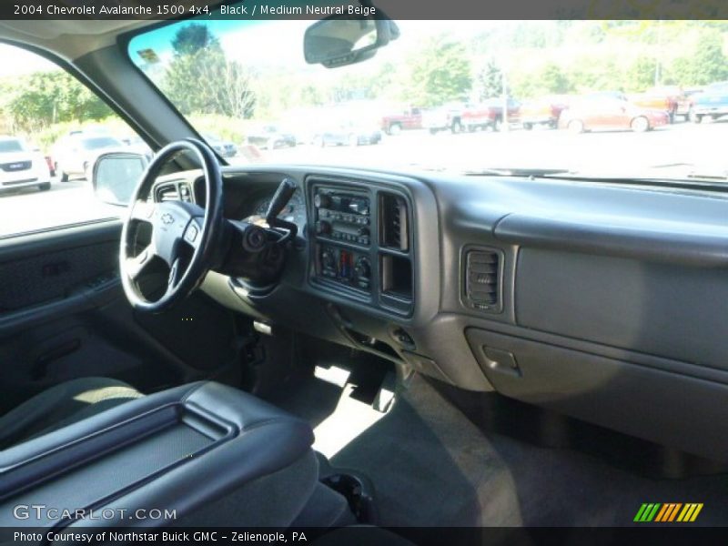 Black / Medium Neutral Beige 2004 Chevrolet Avalanche 1500 4x4