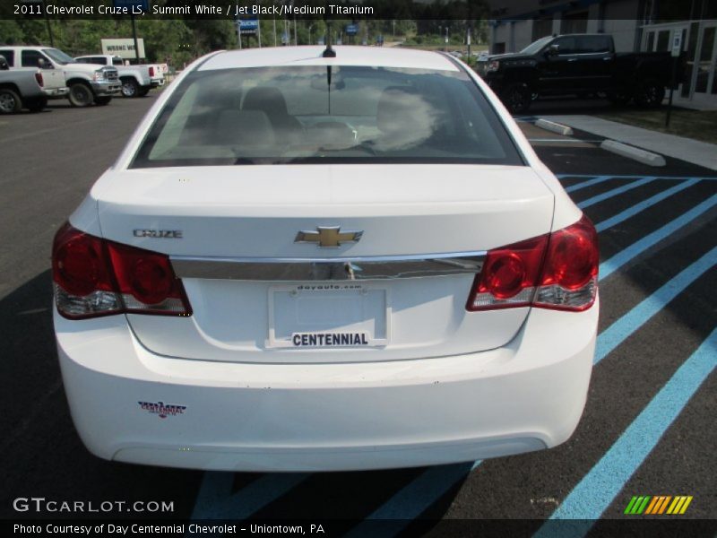 Summit White / Jet Black/Medium Titanium 2011 Chevrolet Cruze LS