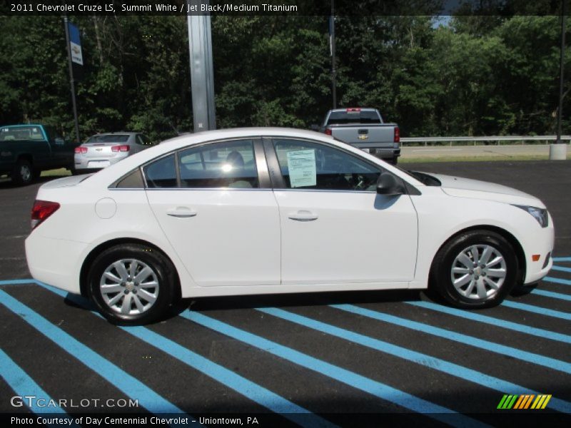 Summit White / Jet Black/Medium Titanium 2011 Chevrolet Cruze LS