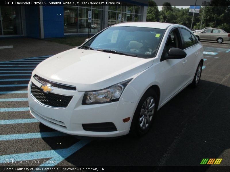 Summit White / Jet Black/Medium Titanium 2011 Chevrolet Cruze LS
