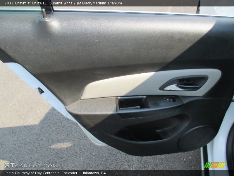 Summit White / Jet Black/Medium Titanium 2011 Chevrolet Cruze LS