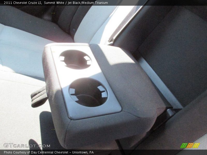 Summit White / Jet Black/Medium Titanium 2011 Chevrolet Cruze LS