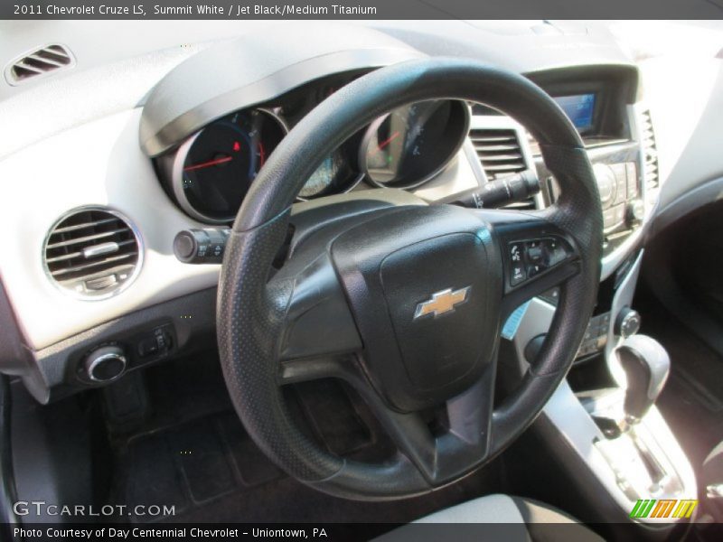 Summit White / Jet Black/Medium Titanium 2011 Chevrolet Cruze LS