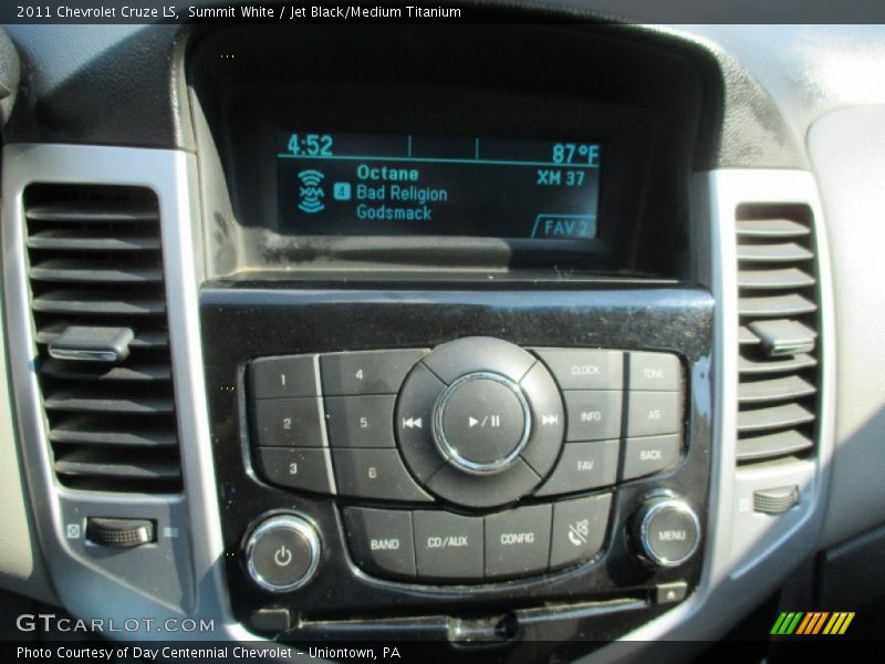 Summit White / Jet Black/Medium Titanium 2011 Chevrolet Cruze LS
