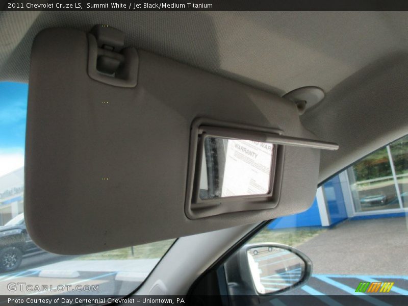 Summit White / Jet Black/Medium Titanium 2011 Chevrolet Cruze LS