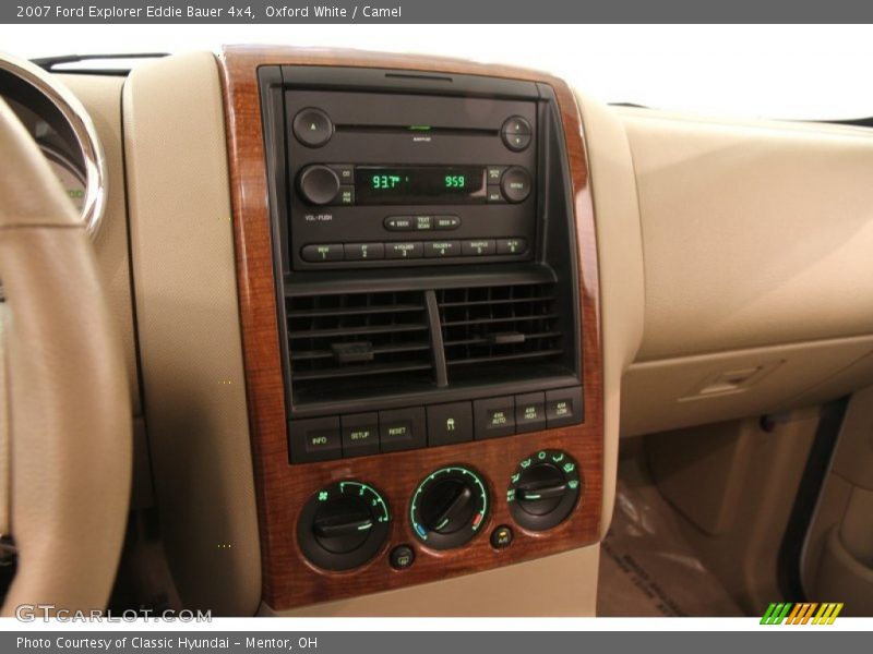 Oxford White / Camel 2007 Ford Explorer Eddie Bauer 4x4
