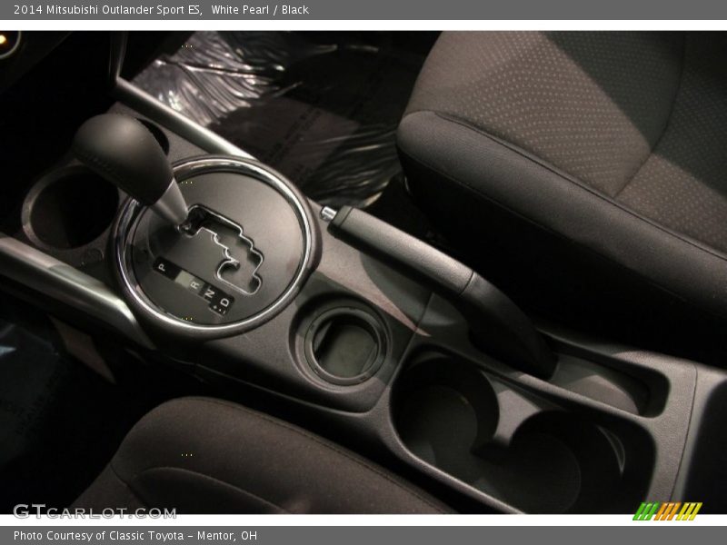 White Pearl / Black 2014 Mitsubishi Outlander Sport ES