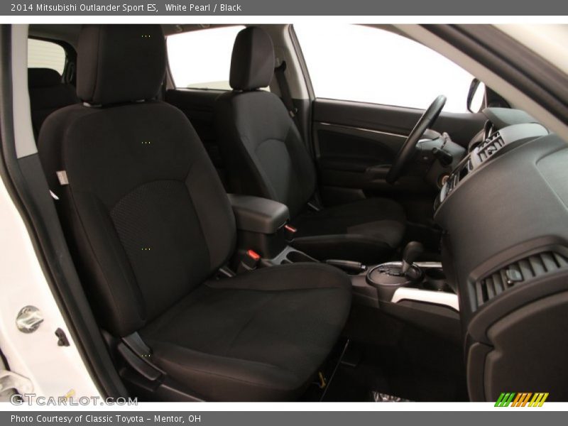 White Pearl / Black 2014 Mitsubishi Outlander Sport ES