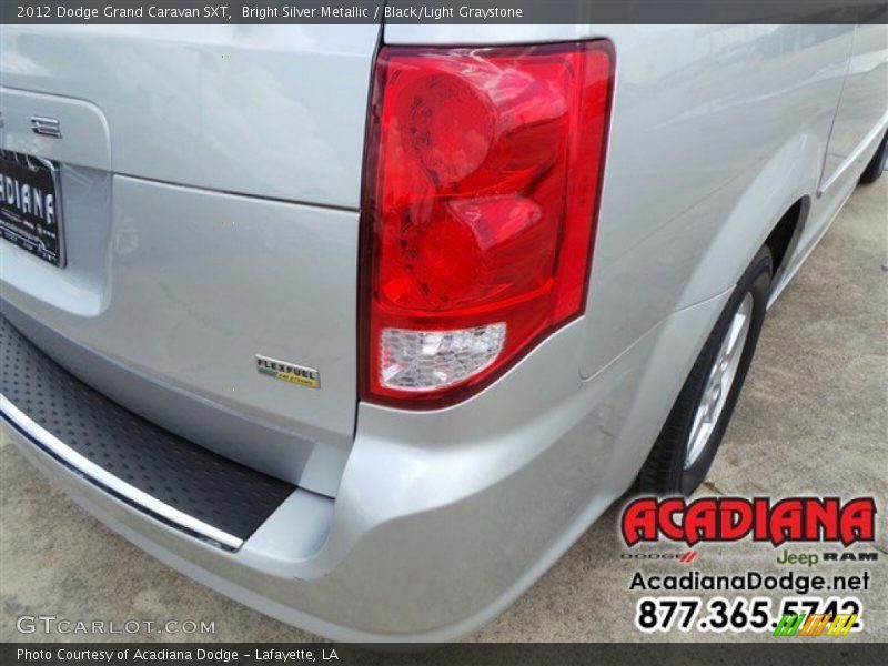 Bright Silver Metallic / Black/Light Graystone 2012 Dodge Grand Caravan SXT