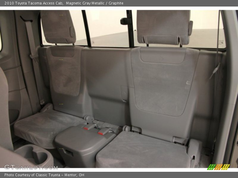 Magnetic Gray Metallic / Graphite 2010 Toyota Tacoma Access Cab