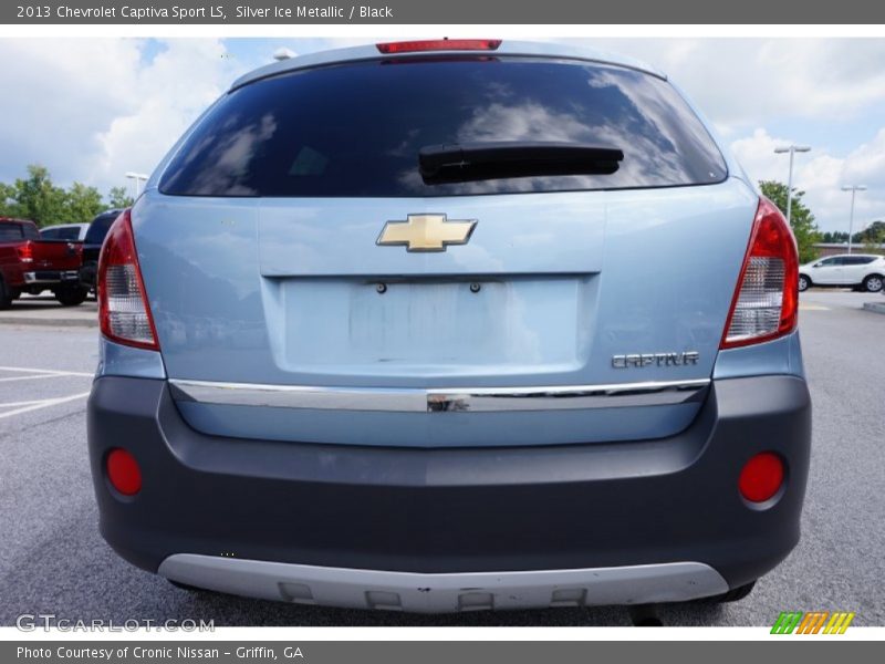 Silver Ice Metallic / Black 2013 Chevrolet Captiva Sport LS