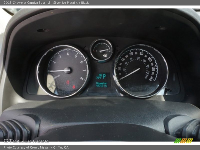 Silver Ice Metallic / Black 2013 Chevrolet Captiva Sport LS