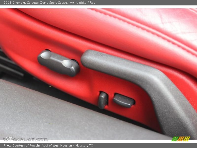 Arctic White / Red 2013 Chevrolet Corvette Grand Sport Coupe