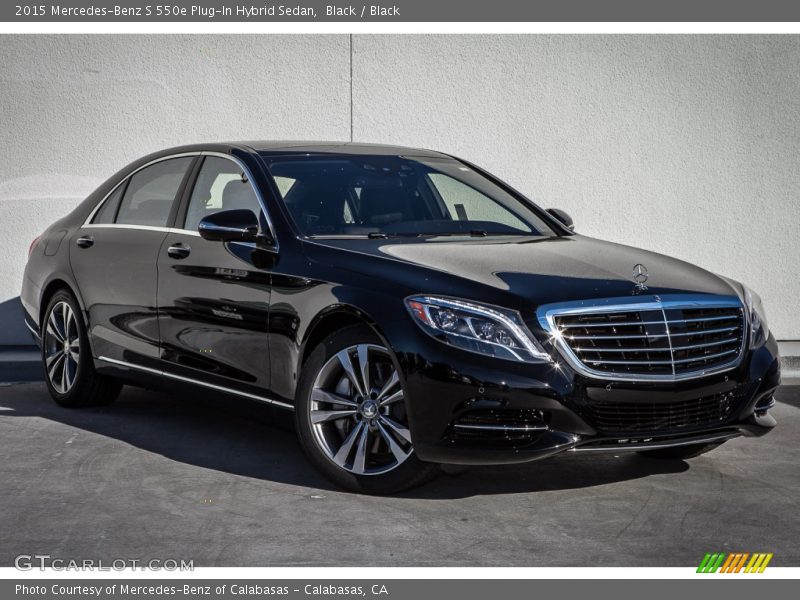 Front 3/4 View of 2015 S 550e Plug-In Hybrid Sedan