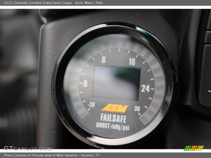 Arctic White / Red 2013 Chevrolet Corvette Grand Sport Coupe
